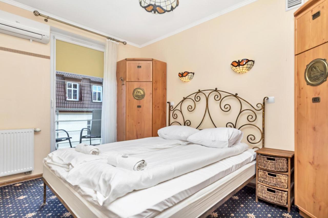 Apartament Na Deptaku Z Parkingiem I Klimatyzacja By Renters Apartment Miedzyzdroje Ngoại thất bức ảnh