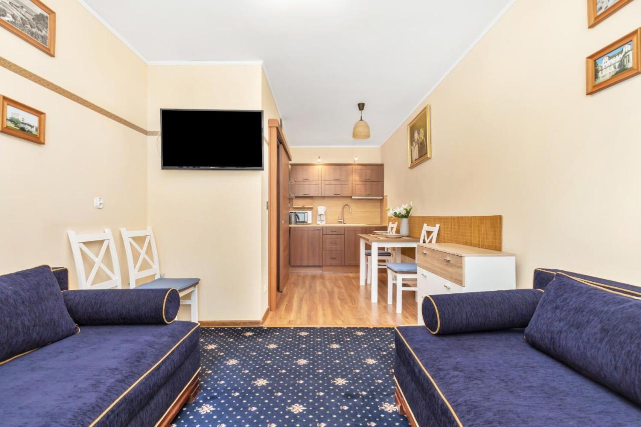 Apartament Na Deptaku Z Parkingiem I Klimatyzacja By Renters Apartment Miedzyzdroje Ngoại thất bức ảnh